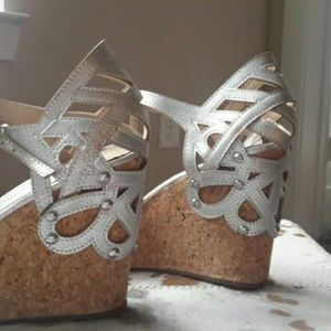 Adrienne Vitadini Silver / Cork Wedge